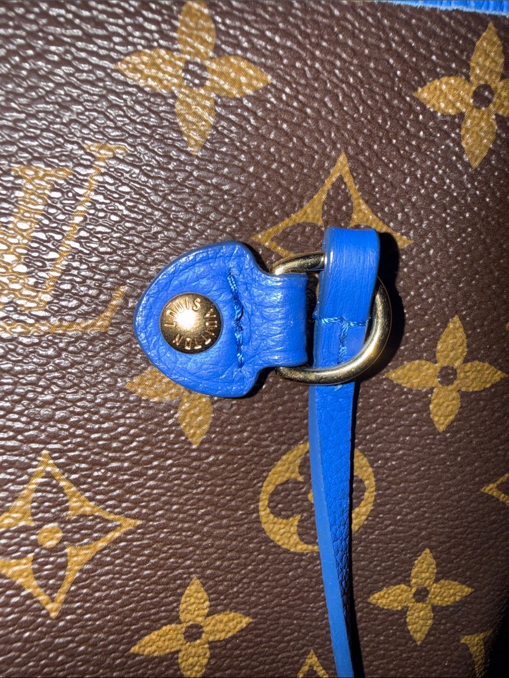 Louis Vuitton GM Neverfull limited Edition Tote with Blue Trim and Lettering - Picture 10 of 12
